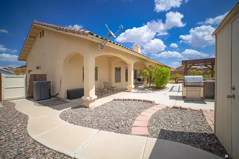 Exterior - 10411 E 39 St, Yuma, AZ 85365 photo 6 of 10