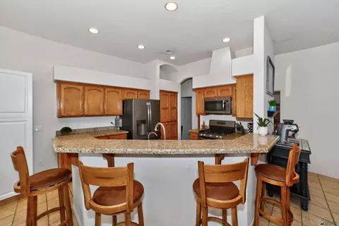 Kitchen - 10411 E 39 St, Yuma, AZ 85365 photo 5 of 5