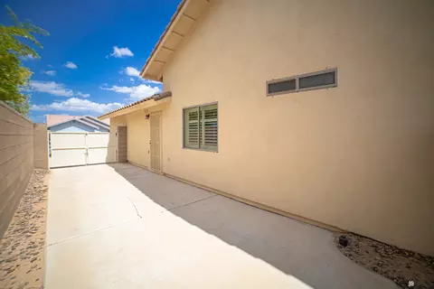 Exterior - 10411 E 39 St, Yuma, AZ 85365 photo 8 of 10