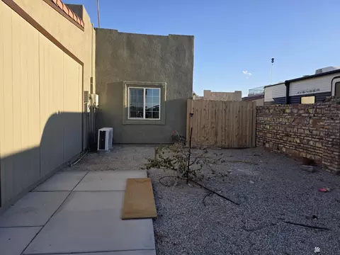 Exterior - 13555 E 53 Dr, Yuma, AZ 85367 photo 5 of 6