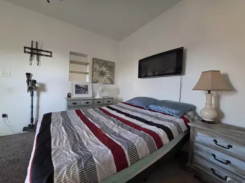 Bedroom - 13555 E 53 Dr, Yuma, AZ 85367 photo 3 of 4