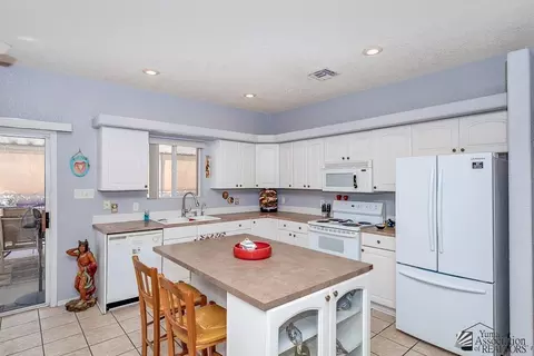 Kitchen - 12597 E 46 Dr, Yuma, AZ 85367 photo 1 of 5
