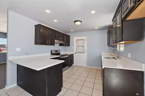 Kitchen - 1503 E 22 St, Yuma, AZ 85364 photo 2 of 2