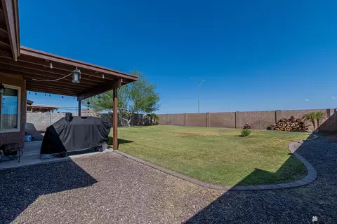 Exterior - 7650 E 40 Pl, Yuma, AZ 85365 photo 6 of 8