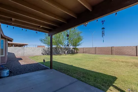 Exterior - 7650 E 40 Pl, Yuma, AZ 85365 photo 3 of 8