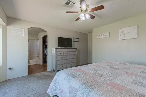 Bedroom - 7650 E 40 Pl, Yuma, AZ 85365 photo 4 of 6