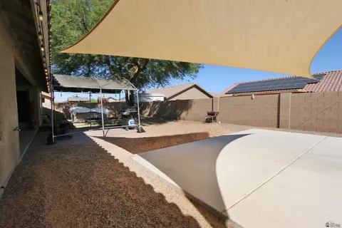 Exterior - 6112 E 47 St, Yuma, AZ 85365 photo 7 of 8