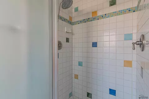 Bath - 10796 E 39 St, Yuma, AZ 85365 photo 3 of 4