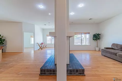 Living - 10796 E 39 St, Yuma, AZ 85365 photo 7 of 7