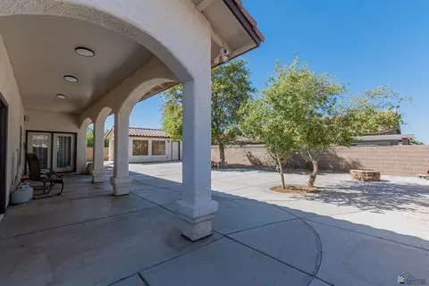 Exterior - 10796 E 39 St, Yuma, AZ 85365 photo 3 of 8