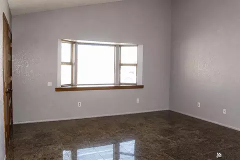 Living - 621 E 25 Pl, Yuma, AZ 85365 photo 1 of 1