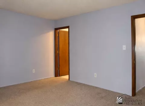 Bedroom - 621 E 25 Pl, Yuma, AZ 85365 photo 4 of 4