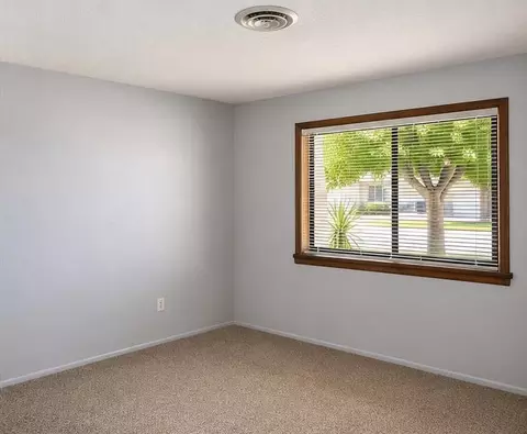 Bedroom - 621 E 25 Pl, Yuma, AZ 85365 photo 1 of 4