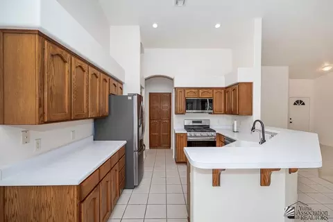 Kitchen - 10609 E 36 St, Yuma, AZ 85365 photo 2 of 5