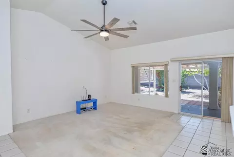 Living - 10609 E 36 St, Yuma, AZ 85365 photo 1 of 3
