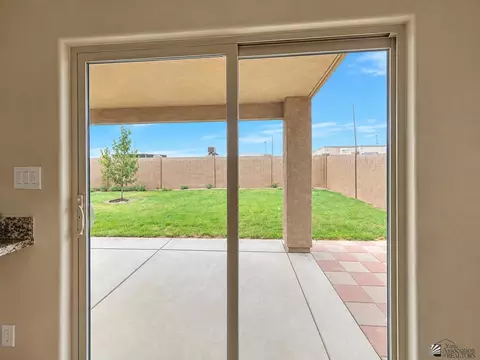 Exterior - 10142 E 33 St, Yuma, AZ 85365 photo 4 of 11