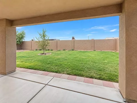 Exterior - 10142 E 33 St, Yuma, AZ 85365 photo 5 of 11