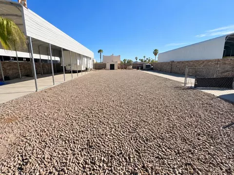 13555 E 46 Dr, Yuma, AZ 85367 photo 3