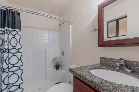 Bath - 12650 E 46 St, Yuma, AZ 85367 photo 1 of 1