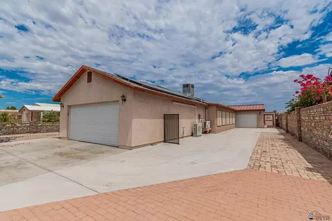 Exterior - 12650 E 46 St, Yuma, AZ 85367 photo 2 of 8