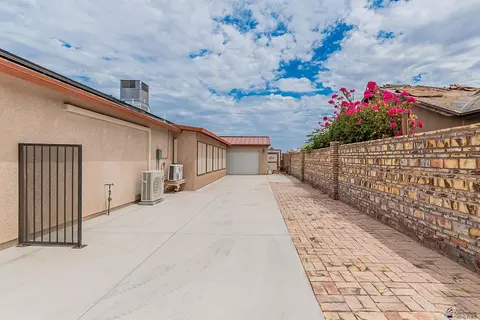 Exterior - 12650 E 46 St, Yuma, AZ 85367 photo 3 of 8