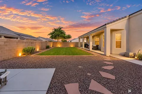 Exterior - 10216 E 39 Pl, Yuma, AZ 85365 photo 10 of 11