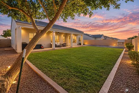 Exterior - 10216 E 39 Pl, Yuma, AZ 85365 photo 7 of 11