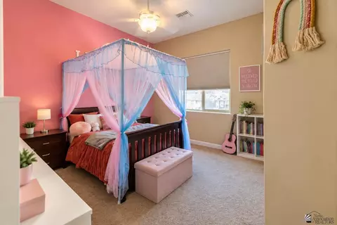 Bedroom - 10216 E 39 Pl, Yuma, AZ 85365 photo 3 of 7