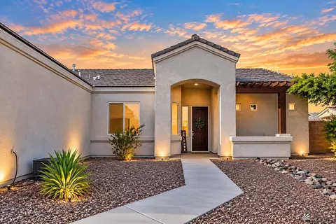 Exterior - 10216 E 39 Pl, Yuma, AZ 85365 photo 6 of 11