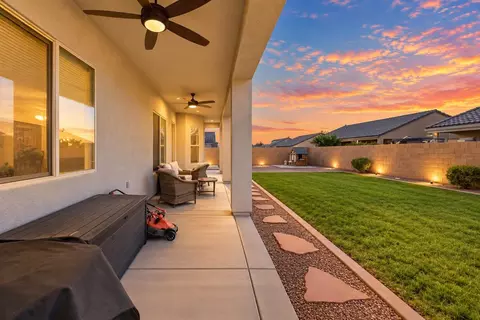 Exterior - 10216 E 39 Pl, Yuma, AZ 85365 photo 8 of 11