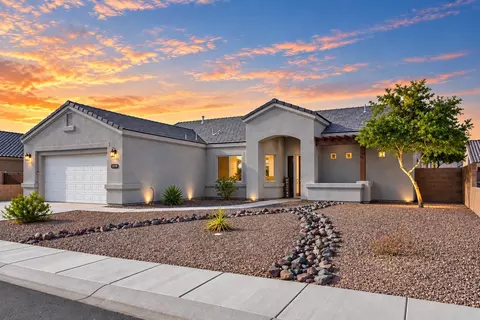 Exterior - 10216 E 39 Pl, Yuma, AZ 85365 photo 3 of 11