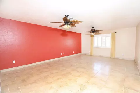 Living - 14704 E 53 St, Yuma, AZ 85367 photo 3 of 3