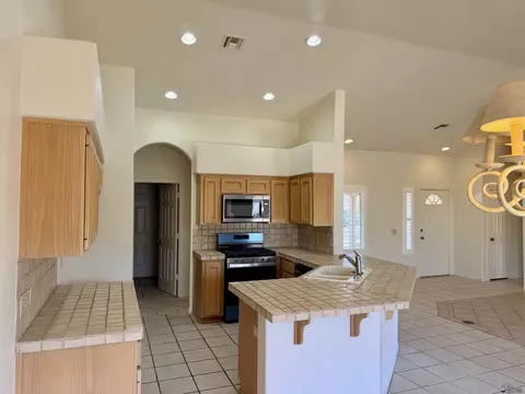 Kitchen - 10563 E 36 Pl, Yuma, AZ 85365 photo 1 of 4