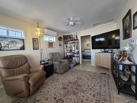 Living - 13641 E 52 Dr, Yuma, AZ 85367 photo 2 of 5