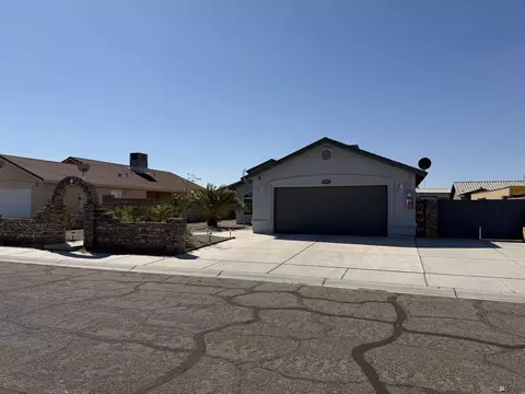 Exterior - 9587 E 38 Pl, Yuma, AZ 85365 photo 2 of 12