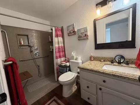 Bath - 9587 E 38 Pl, Yuma, AZ 85365 photo 1 of 1