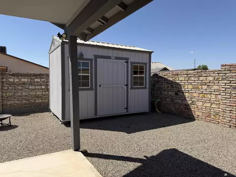 Exterior - 9587 E 38 Pl, Yuma, AZ 85365 photo 9 of 12