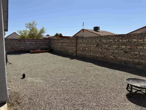Exterior - 9587 E 38 Pl, Yuma, AZ 85365 photo 10 of 12