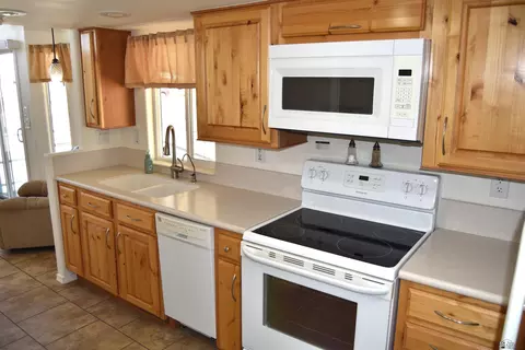 12613 E 34 Pl, Yuma, AZ 85367 photo 9