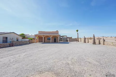Exterior - 12513 E 45 Ln, Yuma, AZ 85367 photo 2 of 8