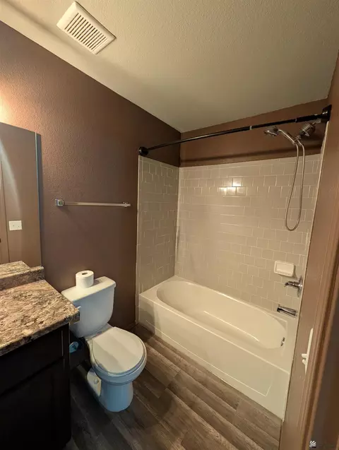Bath - 7293 E 39 Pl, Yuma, AZ 85365 photo 2 of 2