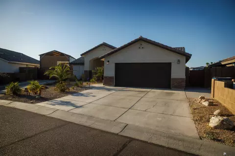 Exterior - 12530 E 48 Dr, Yuma, AZ 85367 photo 2 of 8