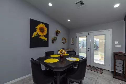 Dining - 12530 E 48 Dr, Yuma, AZ 85367 photo 1 of 1