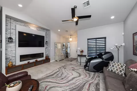 Living - 12530 E 48 Dr, Yuma, AZ 85367 photo 2 of 2