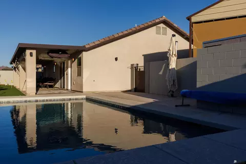 Exterior - 12530 E 48 Dr, Yuma, AZ 85367 photo 4 of 8