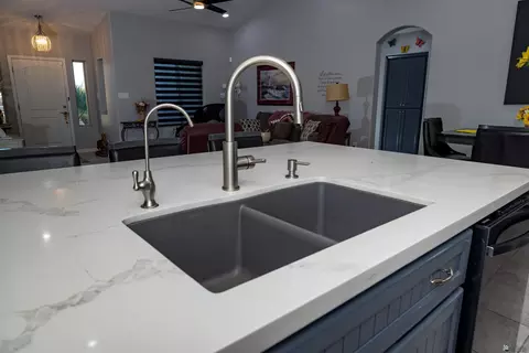 Kitchen - 12530 E 48 Dr, Yuma, AZ 85367 photo 7 of 8