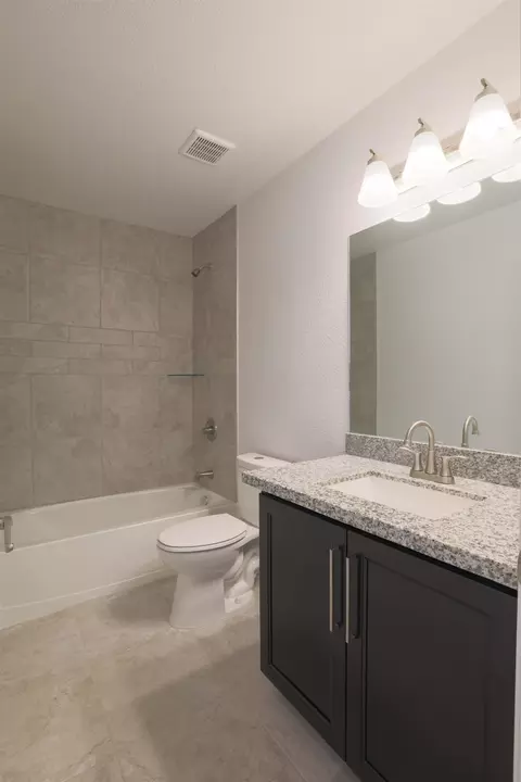 Bath - 12630 E Jerome Ave, Yuma, AZ 85367 photo 1 of 2