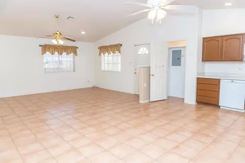13664 E 52 Dr, Yuma, AZ 85367 photo 4