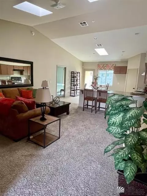 Living - 7162 E 39 Pl, Yuma, AZ 85365 photo 1 of 2