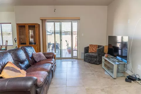 Living - 12670 E 49 Dr, Yuma, AZ 85367 photo 1 of 3